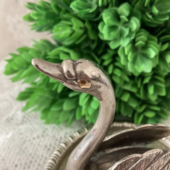 Elegant Silver Swan Home Accent - Picture 6 of 7